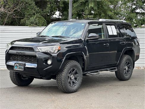 Used 2015 Toyota 4Runner SR5 AWD/4WD image 6