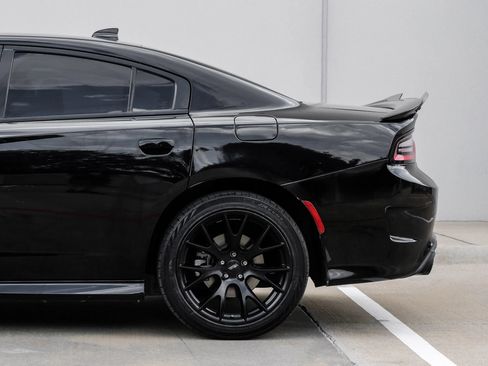 Used 2021 Dodge Charger R/T w/ Blacktop Package RWD image 11