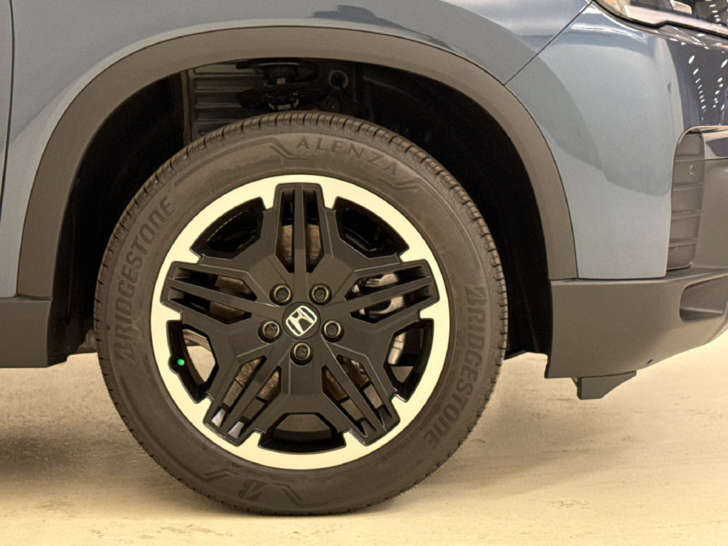 New 2026 Honda Pilot Touring image 6