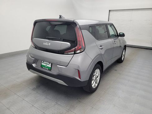 Used 2025 Kia Soul LX image 9