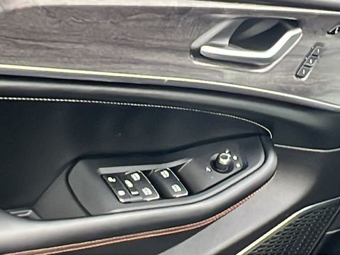 Certified 2025 Jeep Grand Cherokee L Overland w/ Advanced Protech Group III image 22