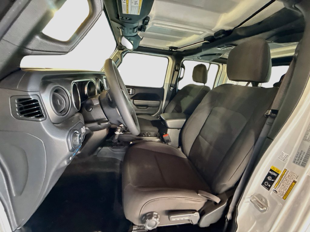Certified 2023 Jeep Wrangler Unlimited AWD/4WD image 23