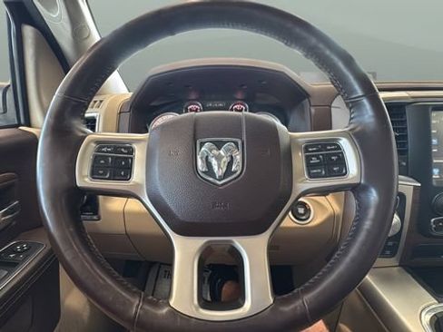 Used 2017 RAM 1500 Laramie w/ Convenience Group AWD/4WD image 11