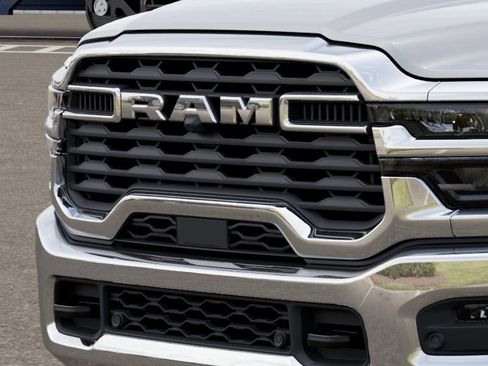 New 2025 RAM 2500 Big Horn AWD/4WD image 12