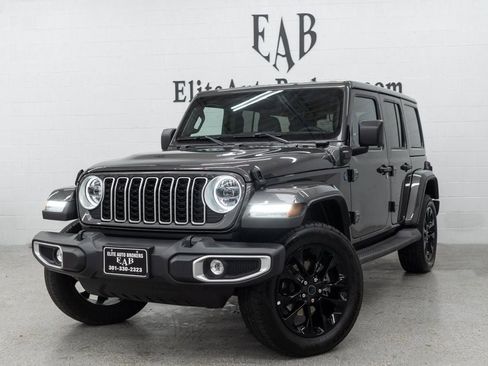 Used 2025 Jeep Wrangler Unlimited Sahara w/ Safety Group AWD/4WD image 1