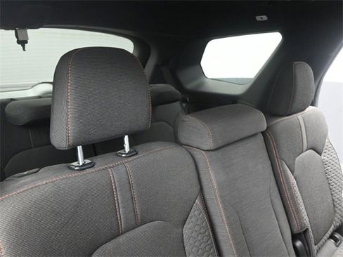 Used 2025 Honda Pilot Sport image 14