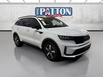 Used 2023 Kia Sorento S w/ Panoramic Sunroof Package