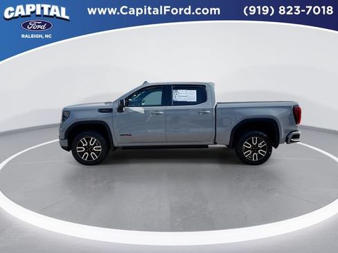 Used 2024 GMC Sierra 1500 AT4 w/ Technology Package AWD/4WD image 5