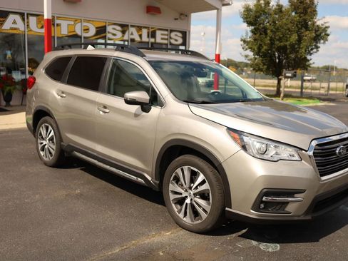 Used 2020 Subaru Ascent Limited image 3