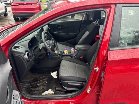 Used 2019 Hyundai Kona SE AWD/4WD image 3
