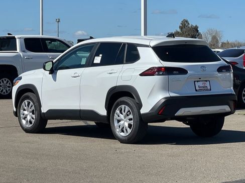 New 2026 Toyota Corolla Cross L image 6
