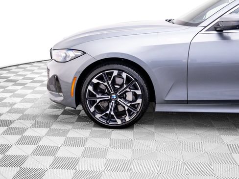 Used 2025 BMW 330i xDrive Sedan AWD/4WD image 36