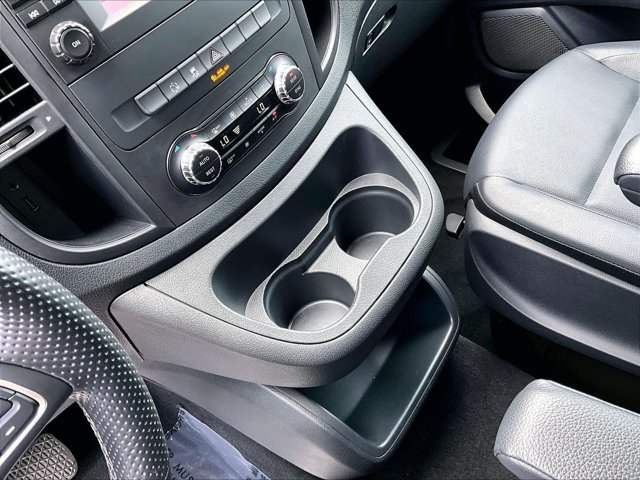 Used 2018 Mercedes-Benz Metris Passenger image 15