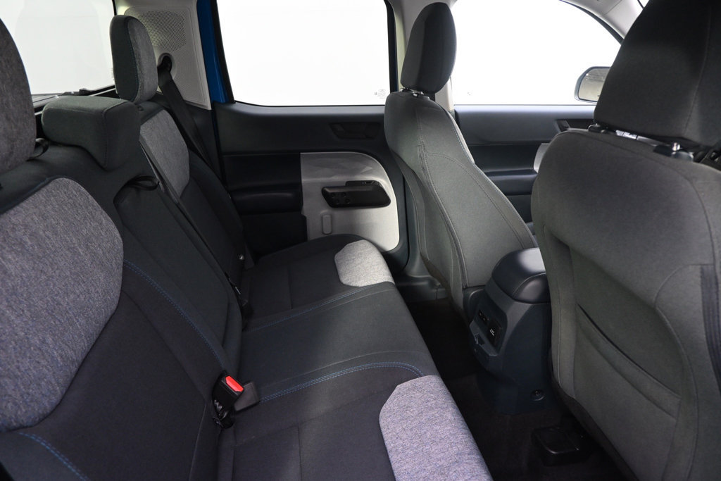 Used 2025 Ford Maverick XLT w/ XLT Luxury Package AWD/4WD image 18