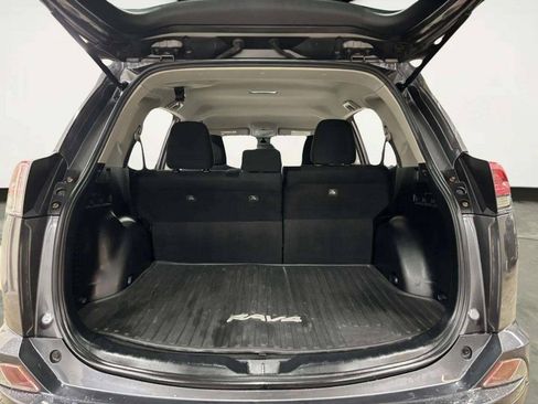Used 2017 Toyota RAV4 LE w/ All Weather Liner Package AWD/4WD image 15