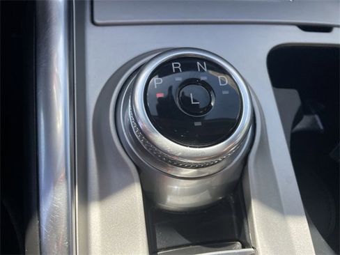 Used 2022 Ford Explorer Limited w/ Equipment Group 301A image 16