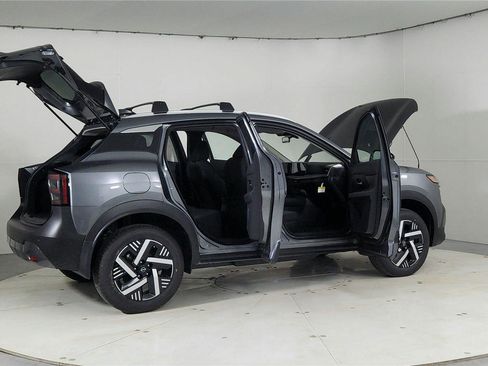 New 2026 Nissan Kicks SV w/ Cold Weather Package image 12