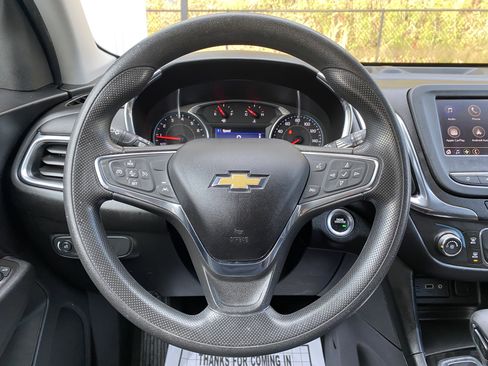 Used 2020 Chevrolet Equinox LT image 18