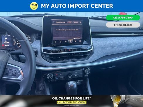 Used 2022 Jeep Compass Latitude AWD/4WD image 10