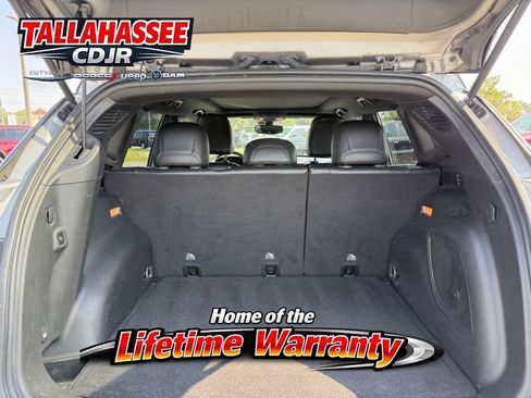 Used 2023 Jeep Compass High Altitude AWD/4WD image 12