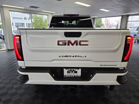 Used 2025 GMC Sierra 3500 Denali w/ Denali Reserve Package image 6