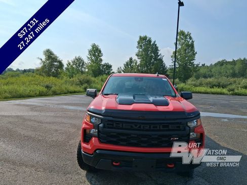 Used 2024 Chevrolet Silverado 1500 Custom Trail Boss w/ LPO, Dark Essentials Package AWD/4WD image 10