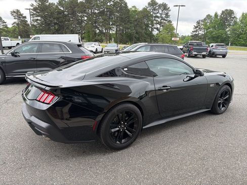 Used 2025 Ford Mustang GT RWD image 8