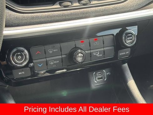 Used 2025 Jeep Compass Sport AWD/4WD image 21