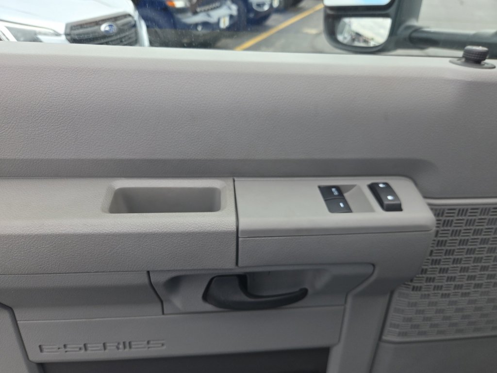 Certified 2024 Ford E-450 and Econoline 450 Super Duty w/ Power Windows & Locks Group RWD image 10