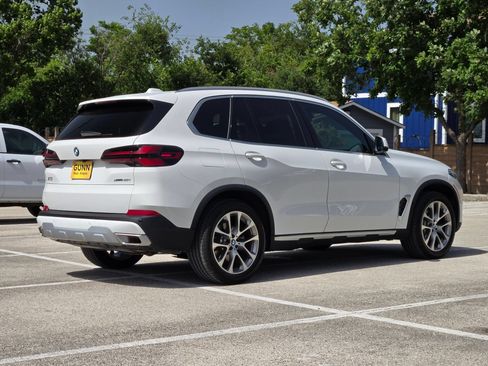 Used 2026 BMW X5 xDrive40i w/ Climate Comfort Package AWD/4WD image 4