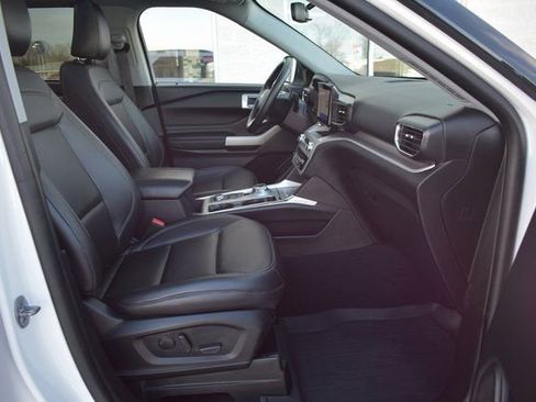 Used 2023 Ford Explorer XLT w/ Equipment Group 202A image 45