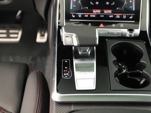 New 2026 Audi SQ8 Prestige image 21