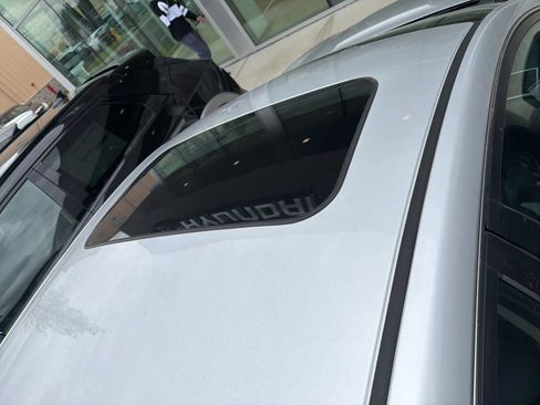 Used 2018 Nissan Sentra SV w/ Premium Package (P01) FWD image 10