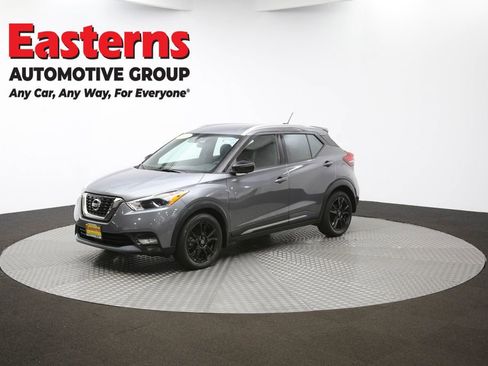 Used 2020 Nissan Kicks SR FWD image 53