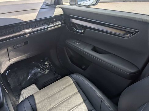 Used 2025 Honda CR-V EX-L image 18