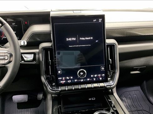 New 2026 GMC Yukon XL AT4 w/ AT4 Premium Plus Package image 17