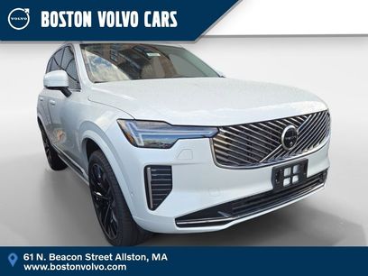 New 2026 Volvo XC90 B5 Plus w/ Protection Package Premier