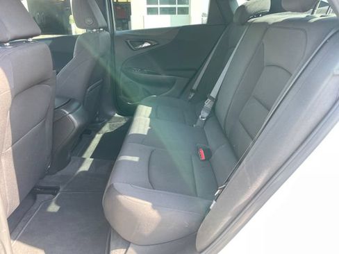 Used 2023 Chevrolet Malibu RS FWD image 28
