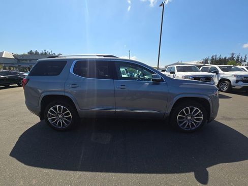 Used 2023 GMC Acadia Denali w/ Denali Ultimate Package AWD/4WD image 2