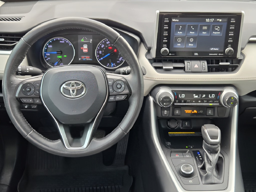 Used 2021 Toyota RAV4 XLE Premium AWD/4WD image 25