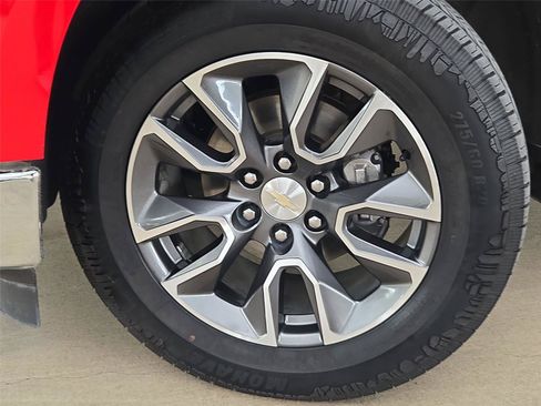 Used 2022 Chevrolet Silverado 1500 LT RWD image 8