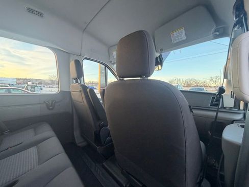 Used 2022 Ford Transit 350 XLT image 24