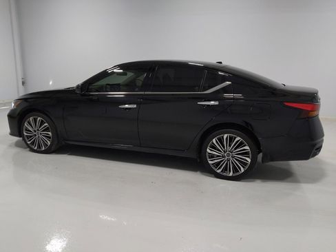 Used 2023 Nissan Altima 2.5 SL image 3