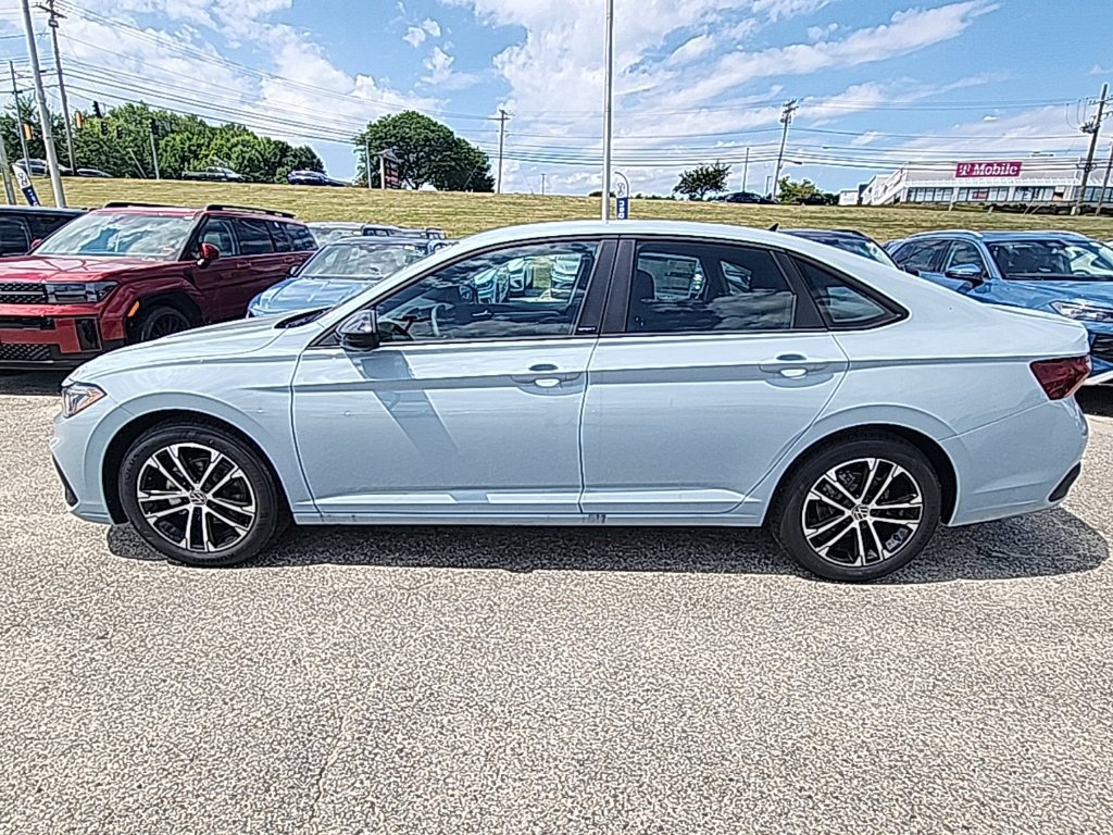 New 2026 Volkswagen Jetta Sport FWD image 4