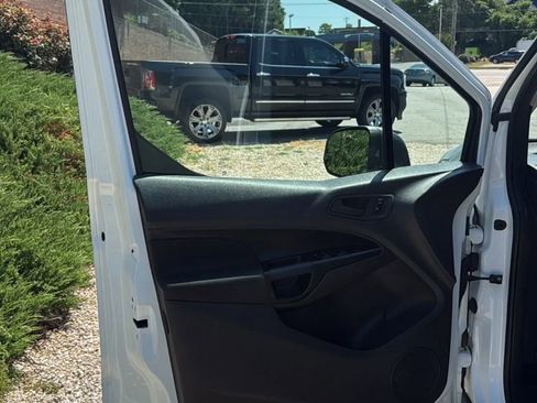 Used 2018 Ford Transit Connect XL FWD image 11