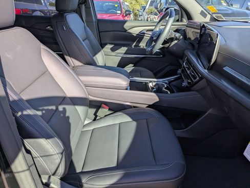 Used 2026 Chevrolet Traverse LT w/ Driver Confidence Package image 27