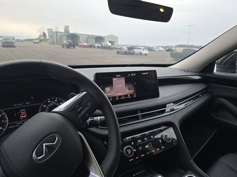 Used 2025 INFINITI QX60 Pure FWD image 5