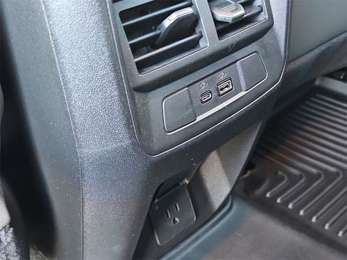 Used 2024 Chevrolet Colorado ZR2 w/ Technology Package image 29