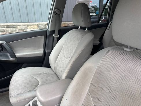 Used 2012 Toyota RAV4 4WD w/ Value Pkg image 10