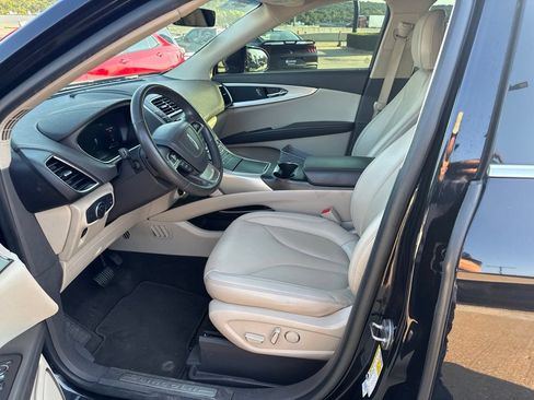 Used 2020 Lincoln Nautilus FWD w/ Equipment Group 101A image 11
